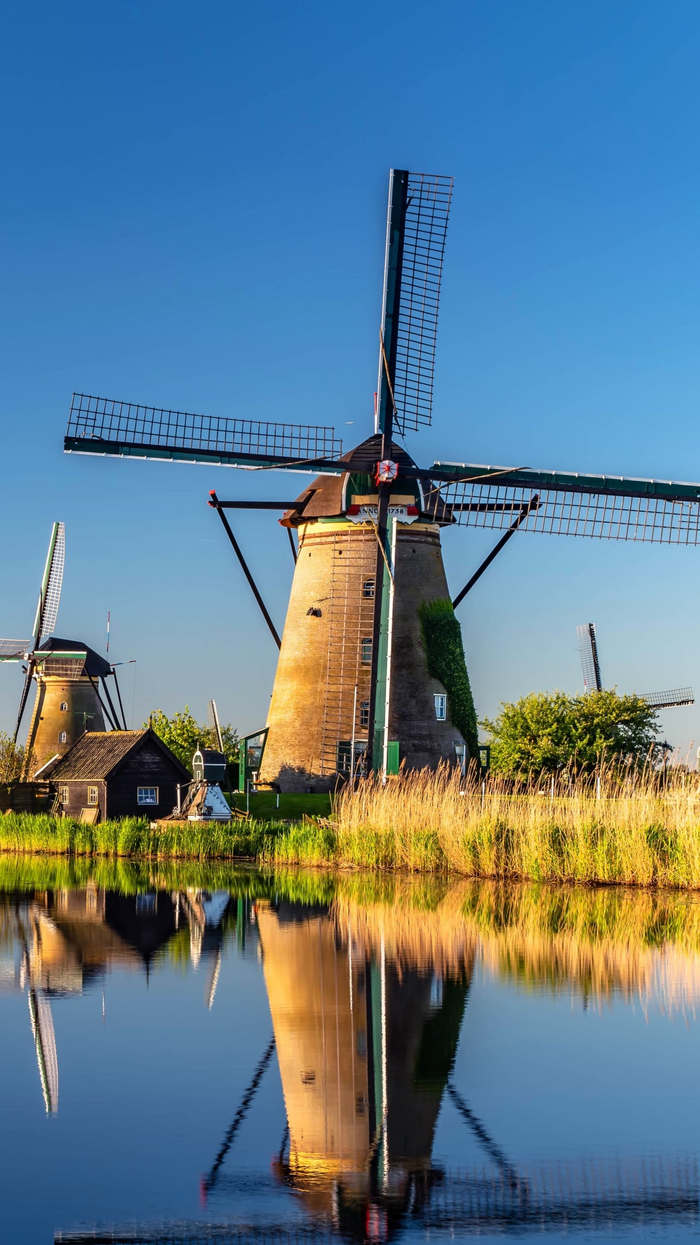 Windmills At Kinderdijk South Holland Netherlands x