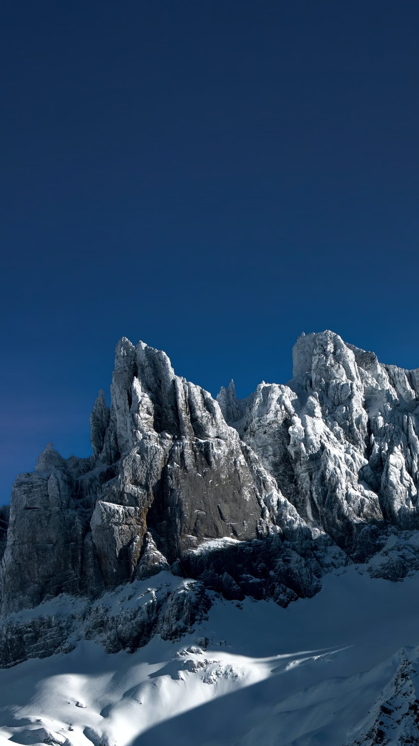 Gross Spannort Mountain Uri Alps Switzerland Alps Mountains x - free HD phone wallpaper for iPhone and Android, 1284x2778